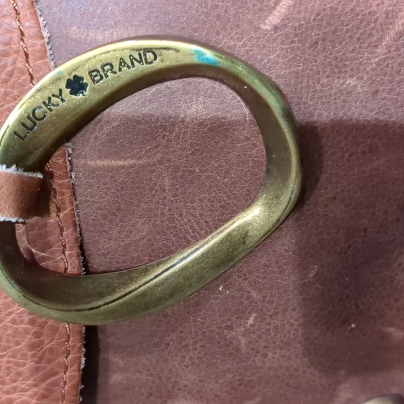 Lucky Brand southwestern crossbody with gold and leather details - Picture 4 of 15